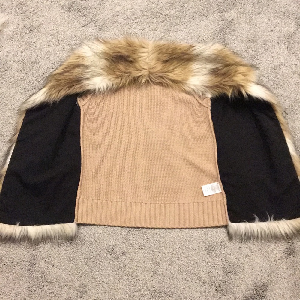 DKNYC faux fur vest - Picture 5 of 8